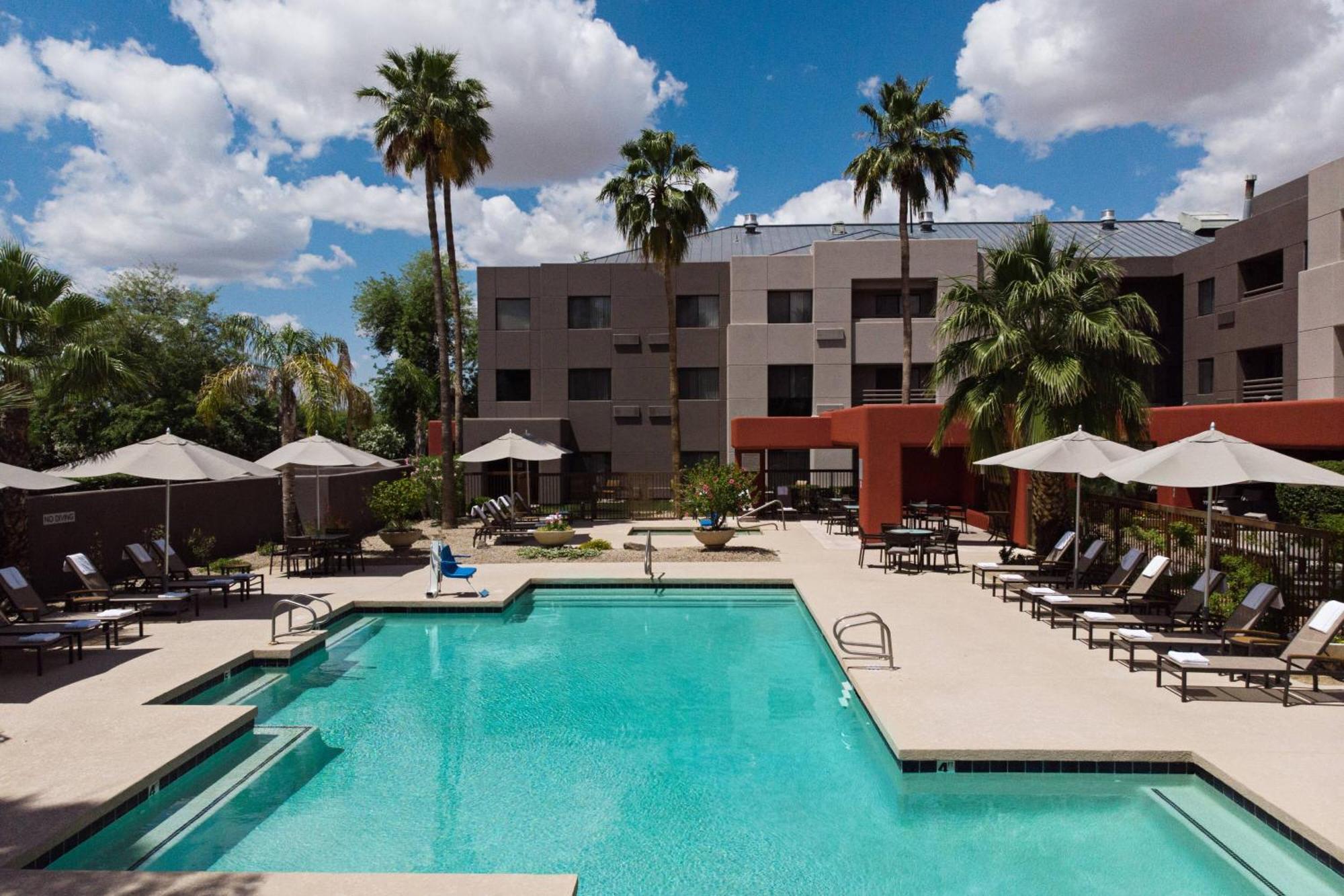 Courtyard Scottsdale North Hotell Exteriör bild