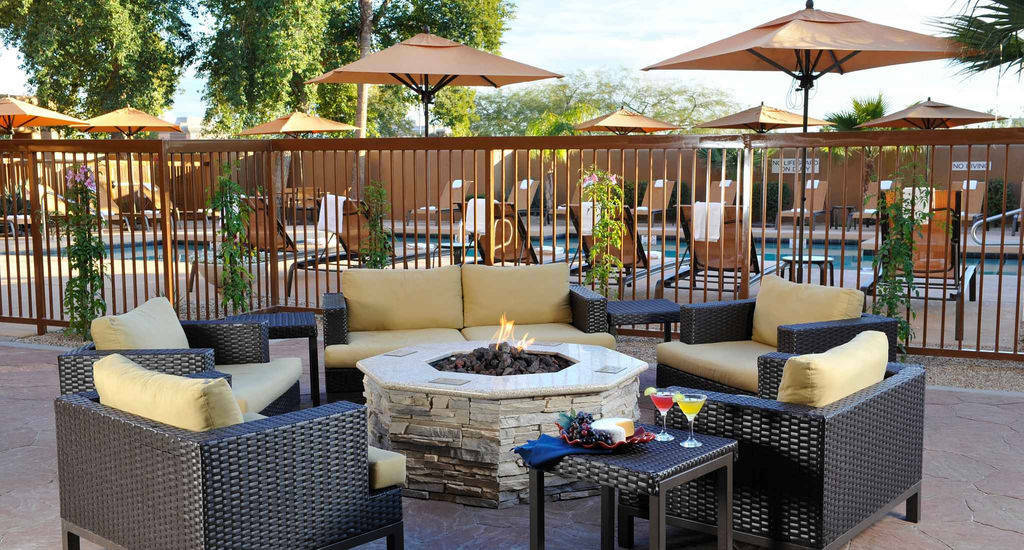 Courtyard Scottsdale North Hotell Exteriör bild